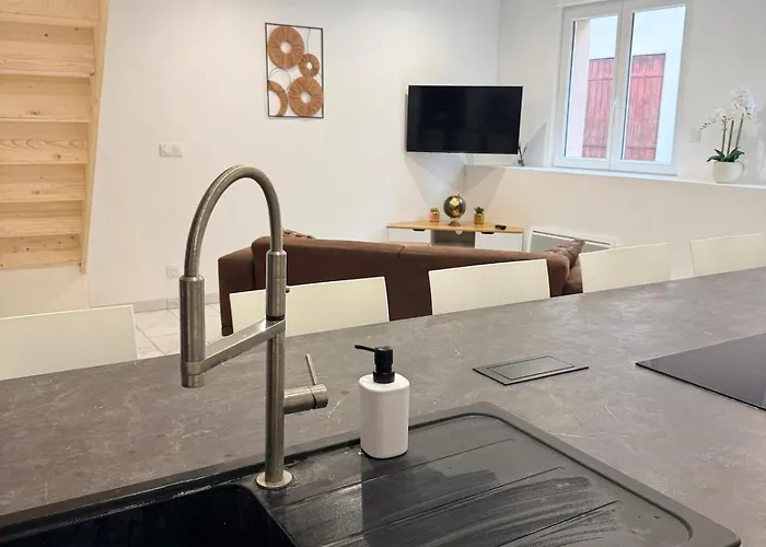 Maison Du Mont Apartment